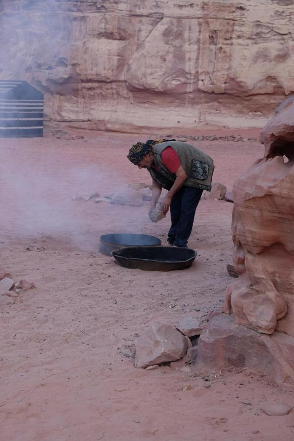 Wadirum Momoo Wadi Rum Exterior photo