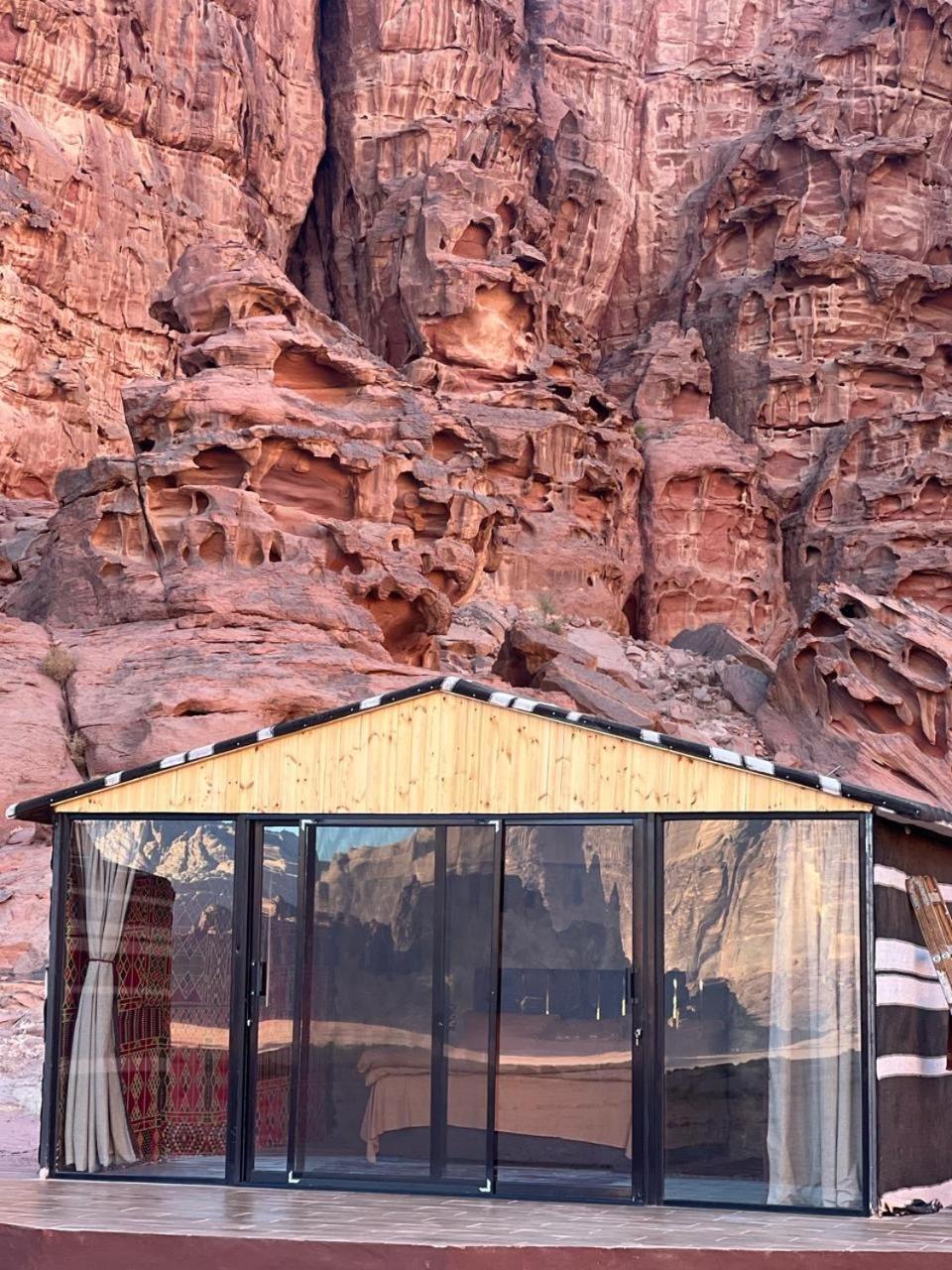 Wadirum Momoo Wadi Rum Exterior photo